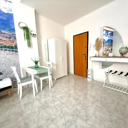 Lecco's Heart! Centro - A Due Passi Dal - Moderno E Luminoso * Lecco