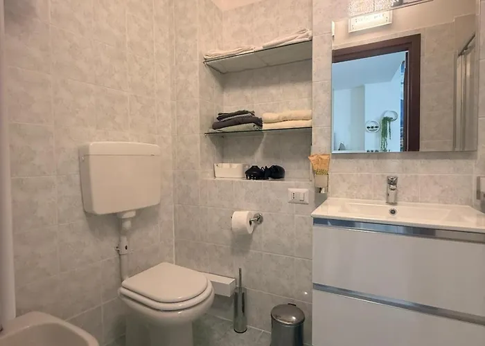 Lecco's Heart! Centro - A Due Passi Dal - Moderno E Luminoso Apartament *